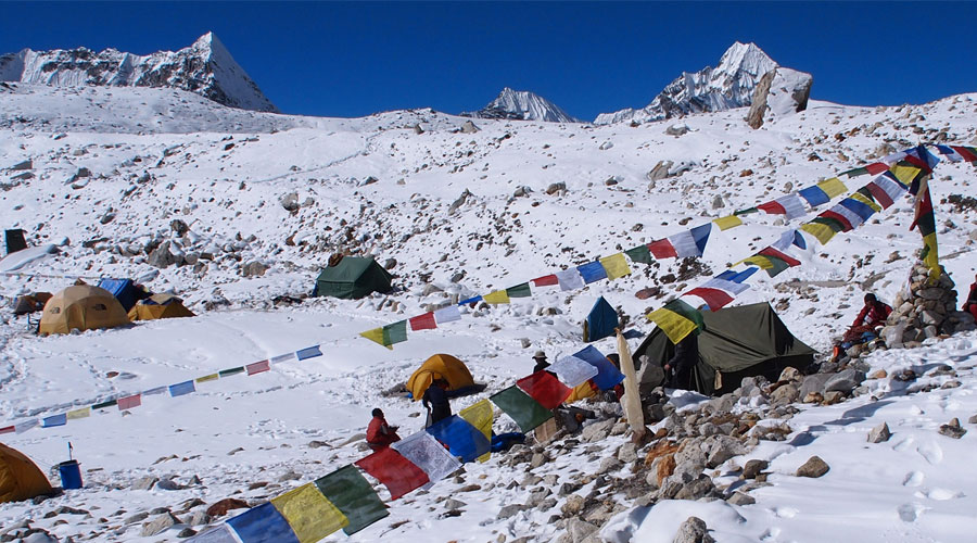 Mt. Baruntse expedition 7129m